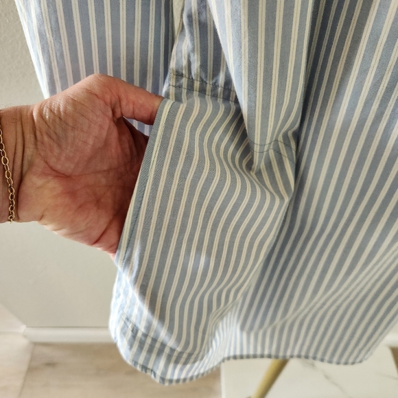 J. Jill Long Sleeve Tunic Top Womens Size Medium Tall Light Blue Striped - Picture 7 of 10